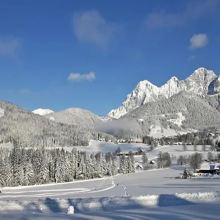 In Near Slopes Saalfelden