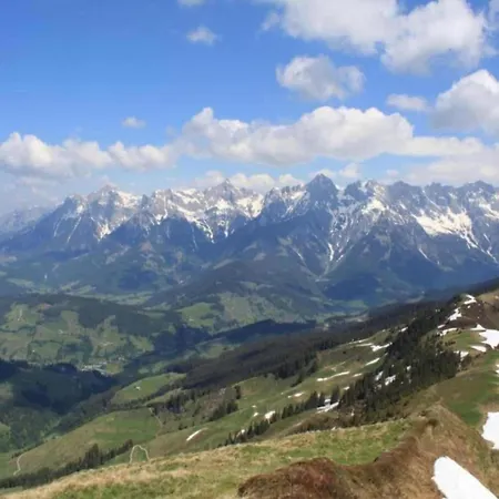 In Near Slopes Daire *