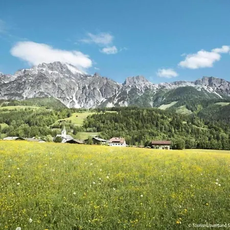 Daire In Near Slopes